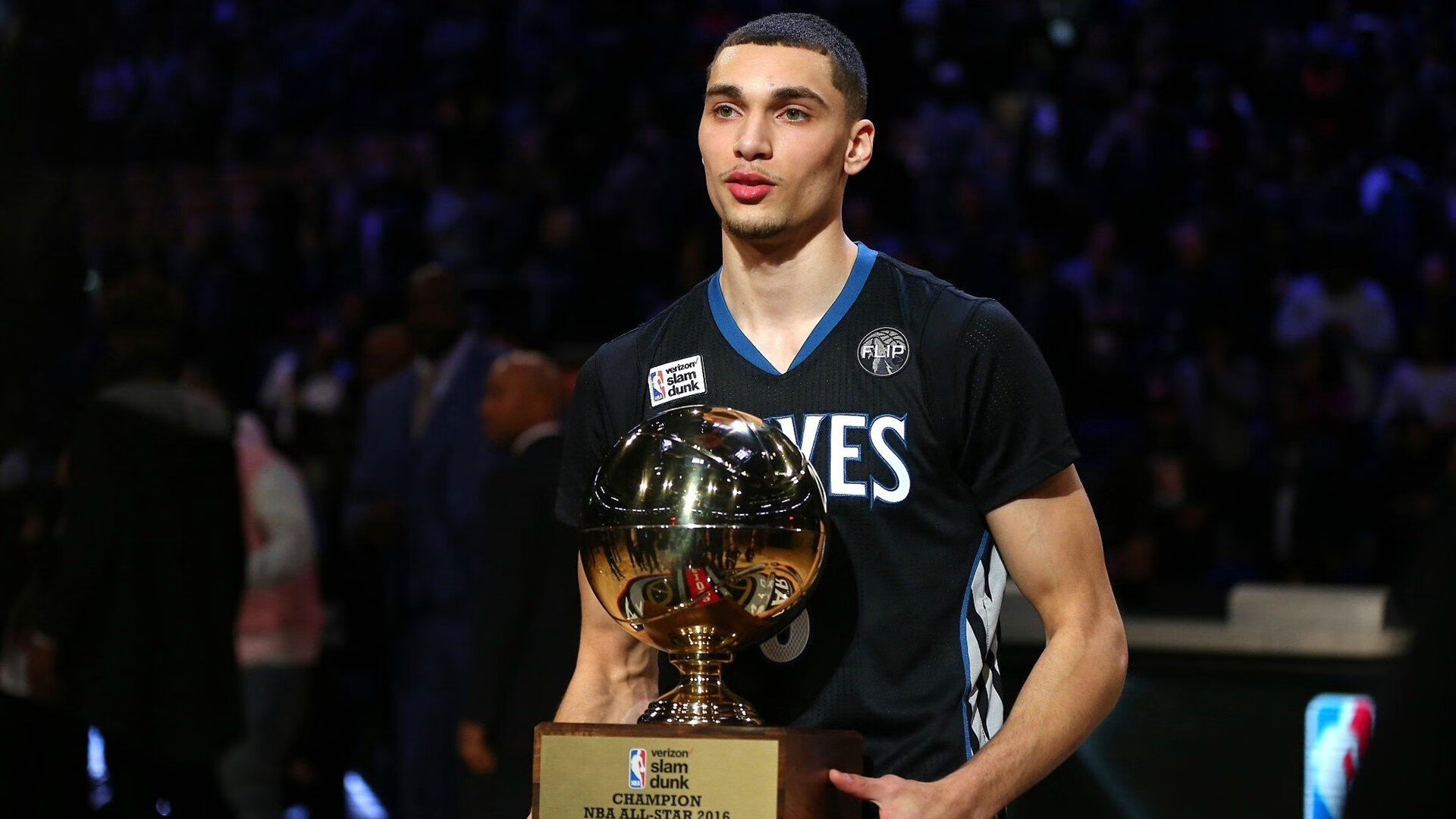 开云体育移动版-冠军球队球员参与科普讲座推广运动知识进校园,球队冠军感言